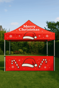 Carpa Navideña en Jardín Verde