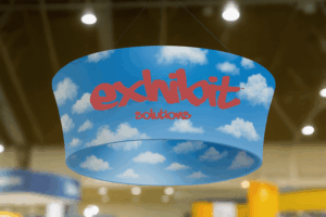 Banner colgante nuves