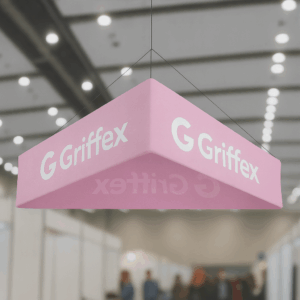 Cartel triangular en exposición Griffex