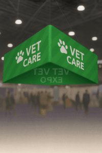 Banner VET CARE en exhibición